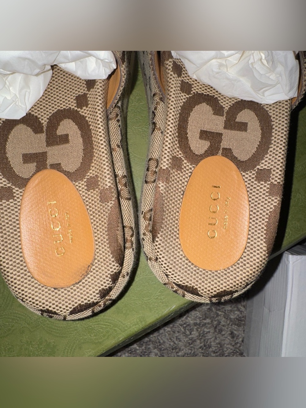Gucci Beige GG Canvas Womens Slide Sandals - Picture 2 of 10